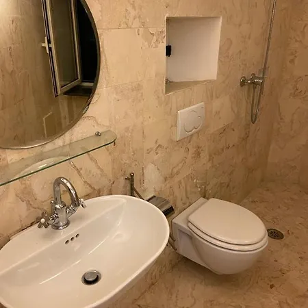 La Casa Rossa Майори