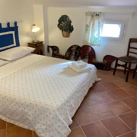 La Casa Rossa Villa *